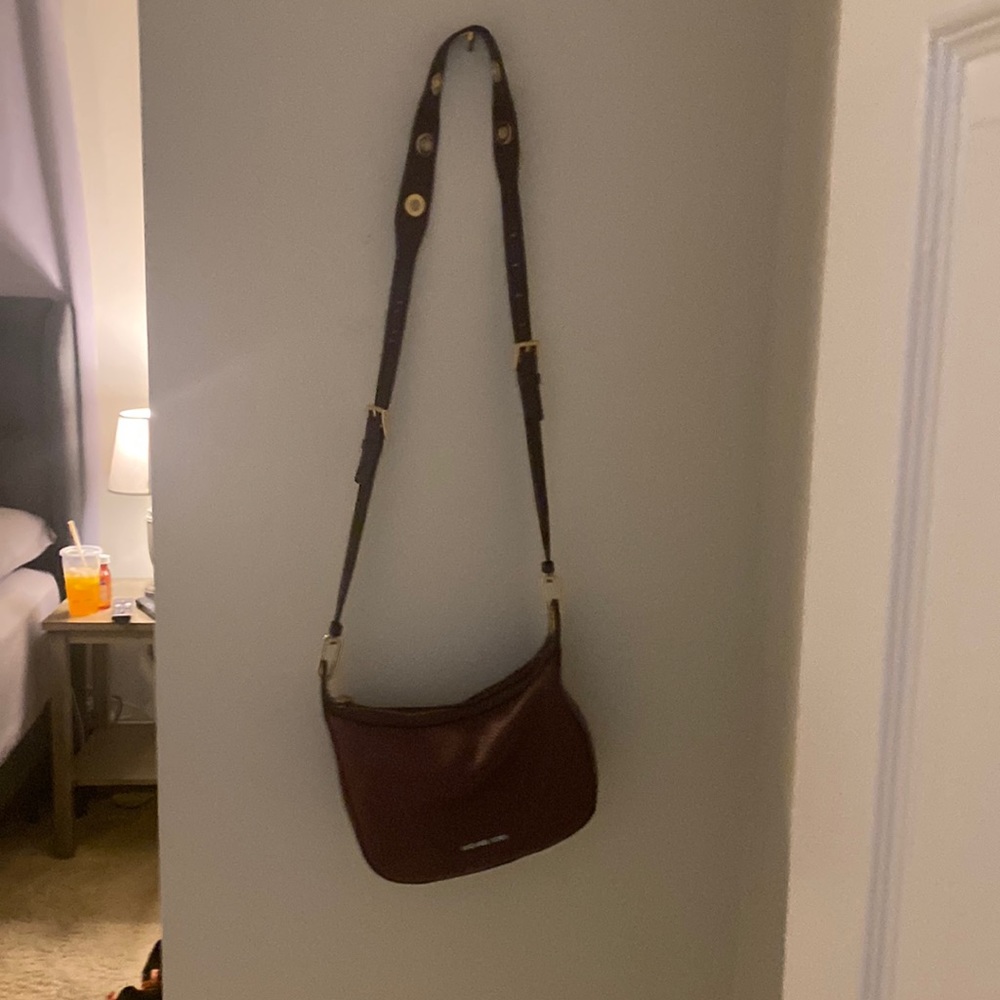 I need to sell this Michael Kors bag fast make me a reasonable offer